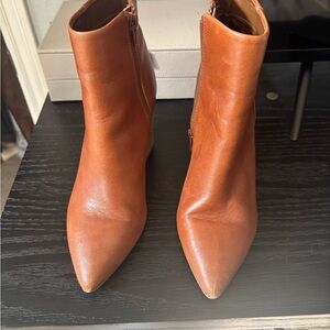 Steve Madden Pointed Toe Cognac Boots